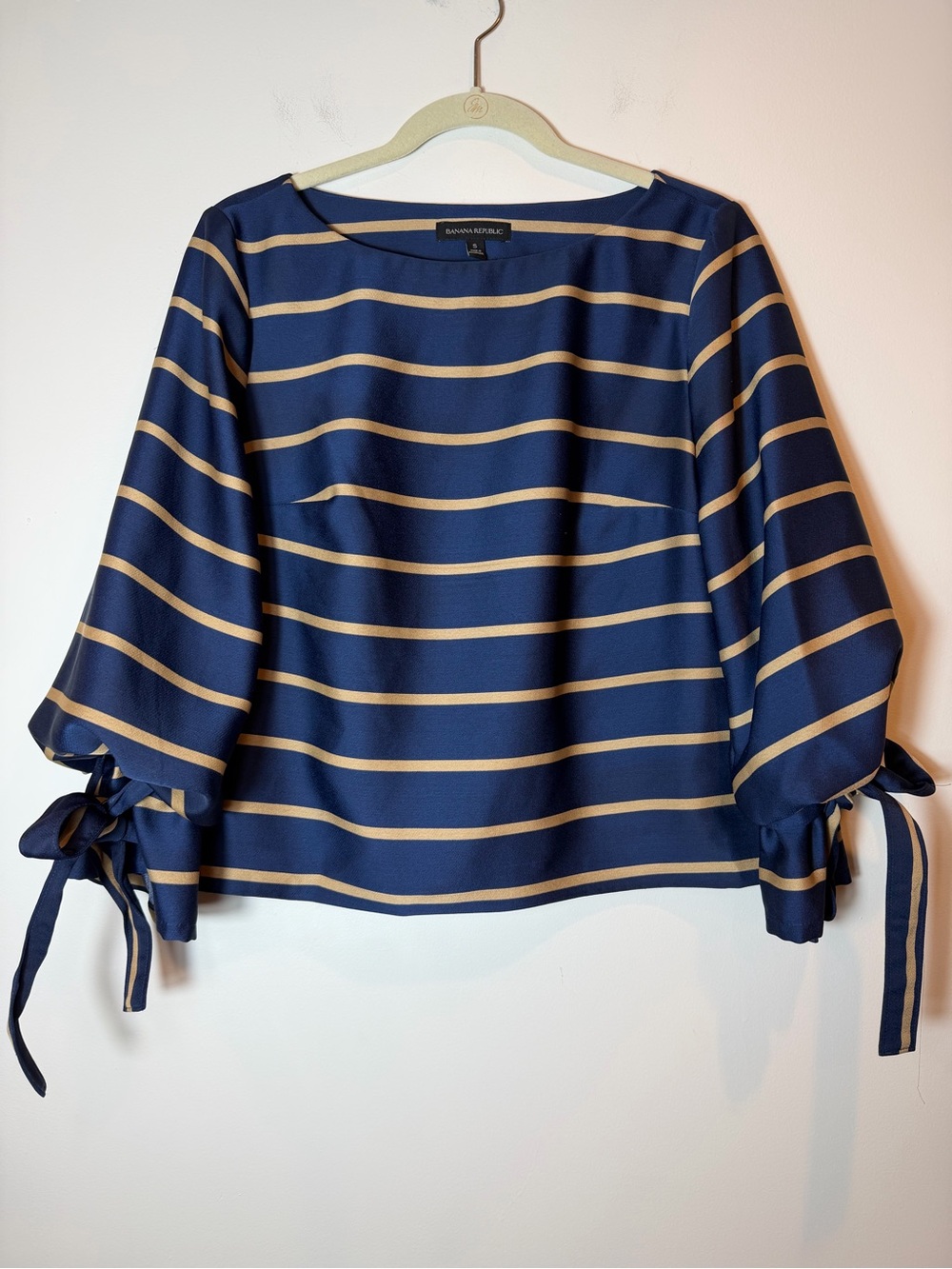 Banana Republic Navy Gold Striped Boatneck Blouse Tie Cuff Long Sleeve Office SM - Picture 3 of 11